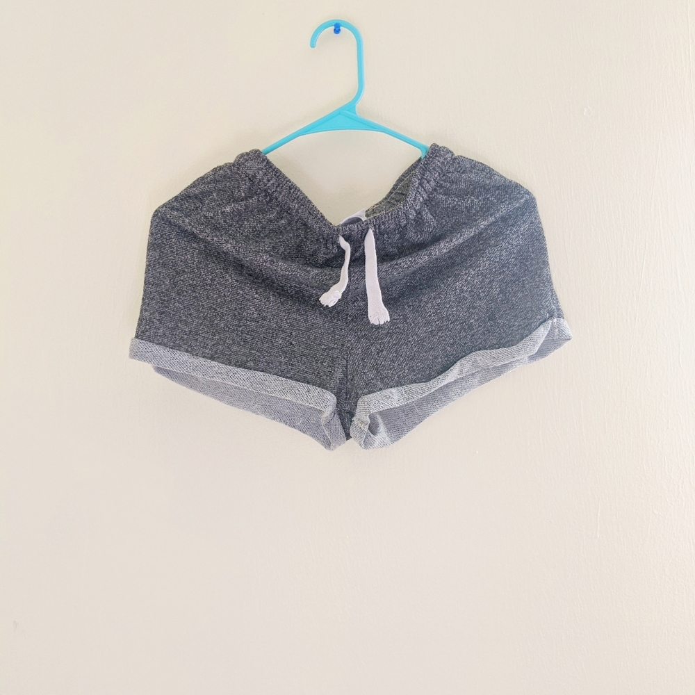 Shorts size S